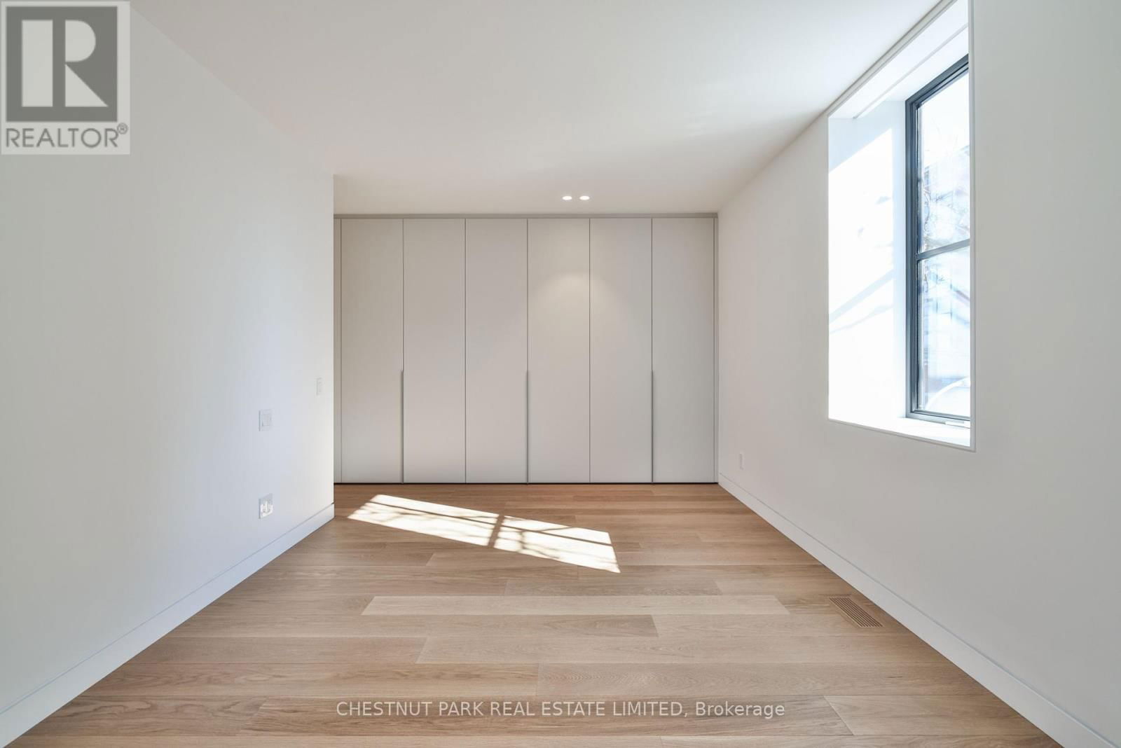 5 BROOKFIELD STREET Image 18