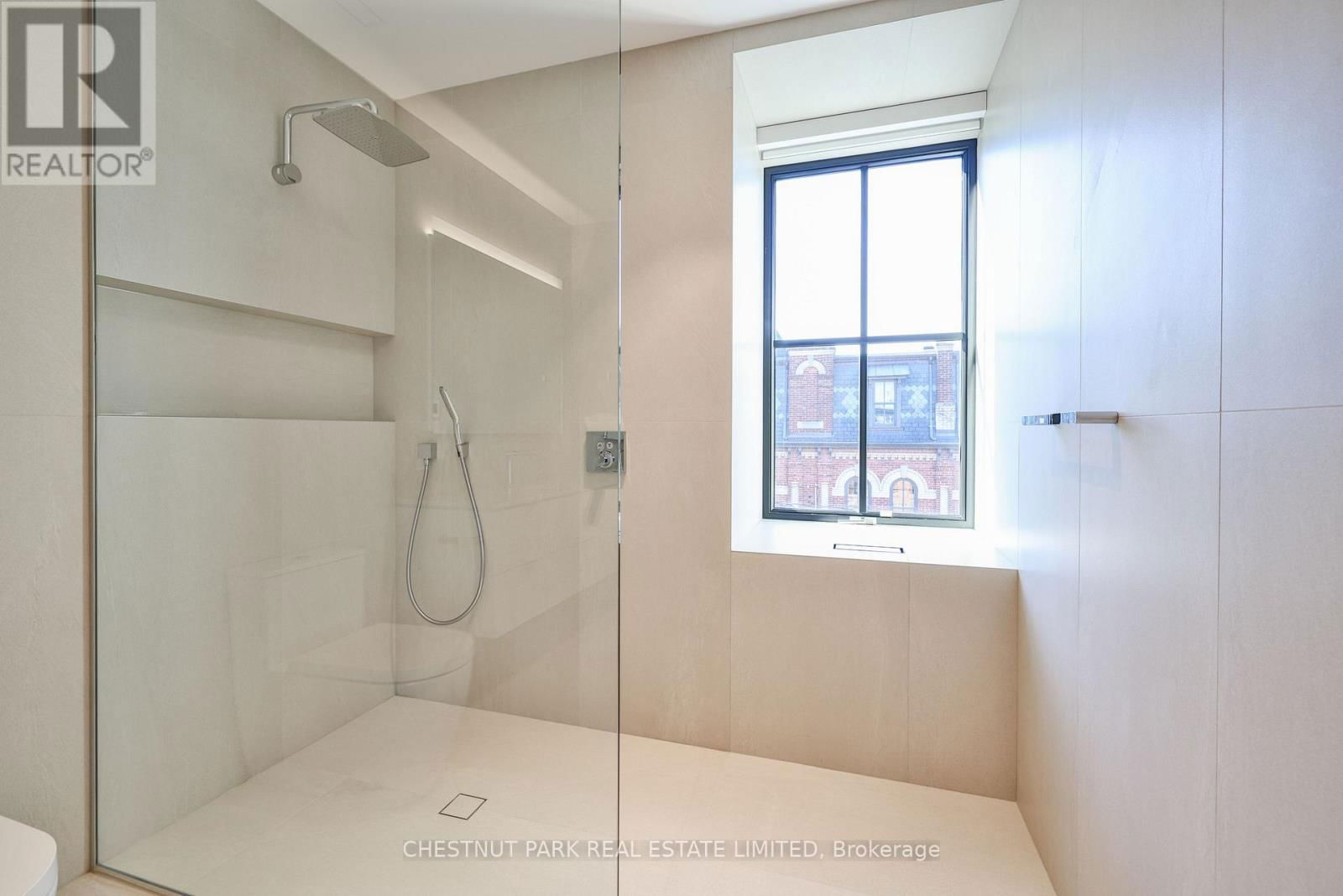5 BROOKFIELD STREET Image 21