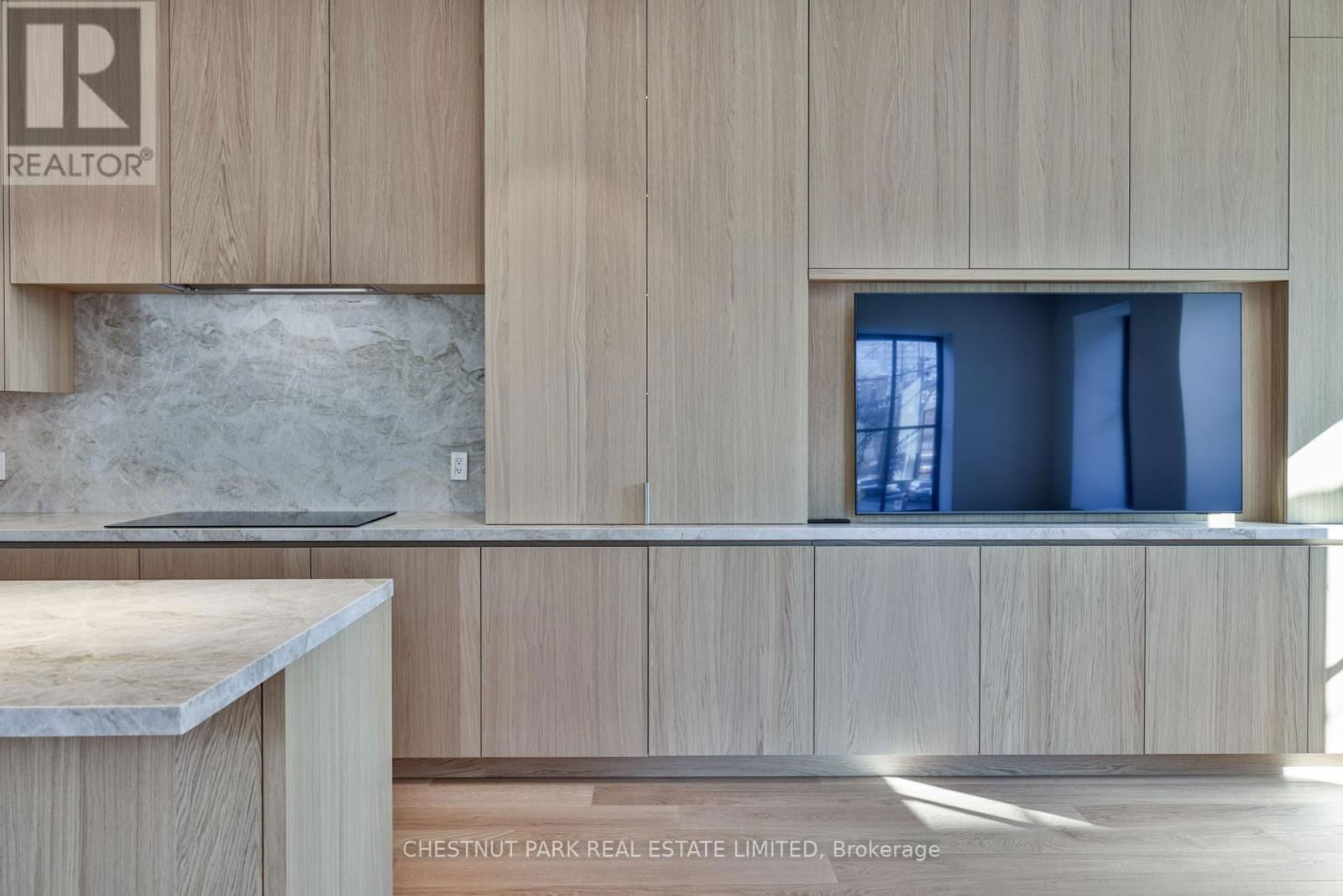 5 BROOKFIELD STREET Image 8