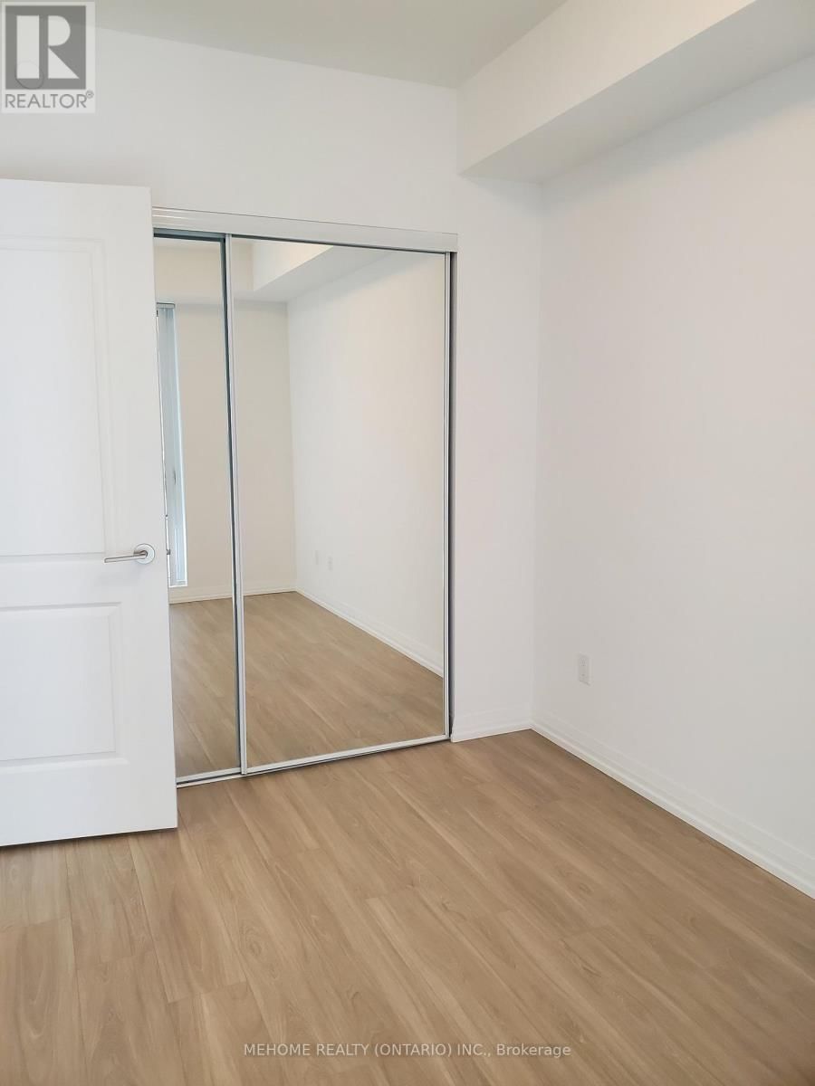 #802 - 8 WIDMER STREET Image 2