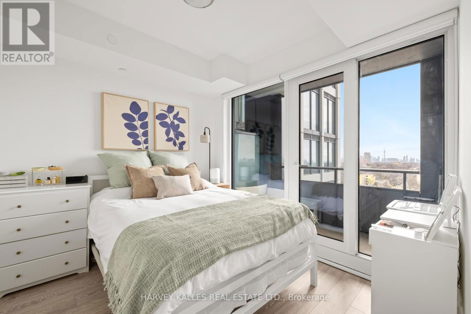 1602 - 2020 BATHURST STREET Image 10