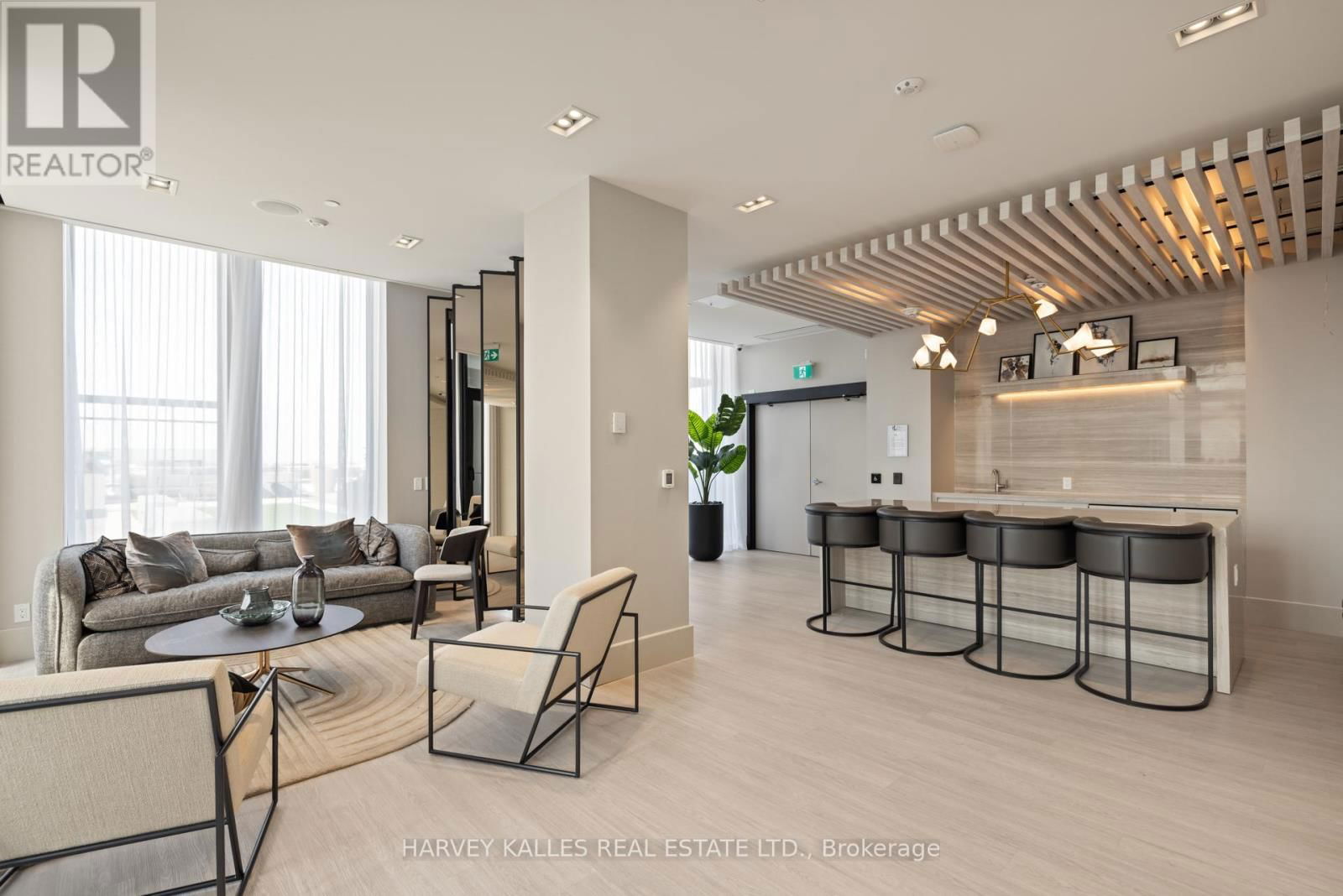 1602 - 2020 BATHURST STREET Image 24