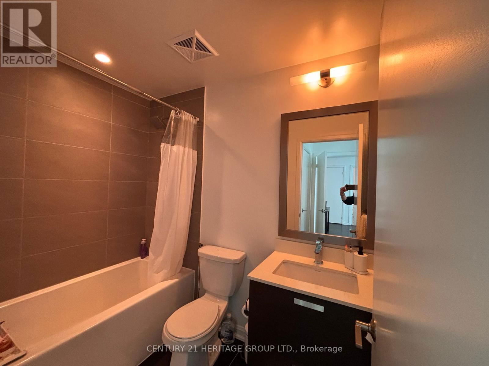 2406 - 9 BOGERT AVENUE Image 7
