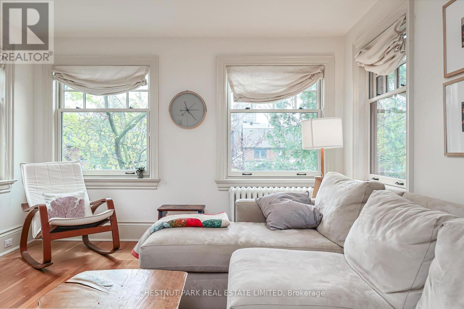 15 MCMASTER AVENUE Image 16