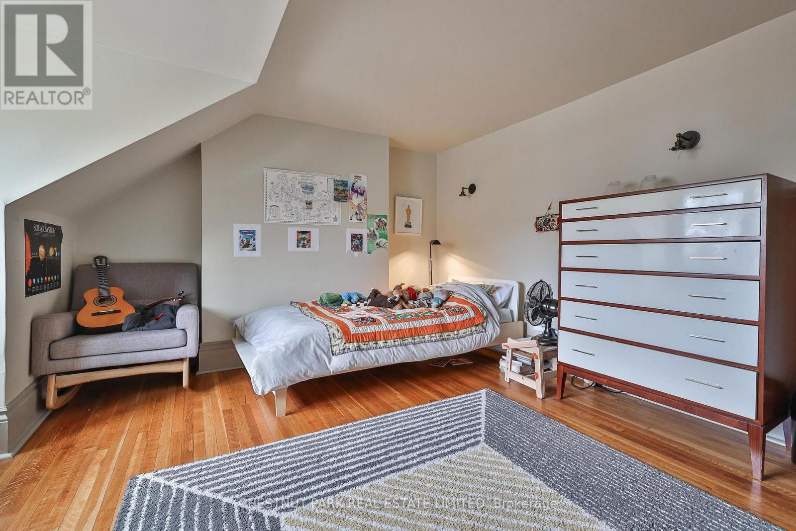 15 MCMASTER AVENUE Image 23