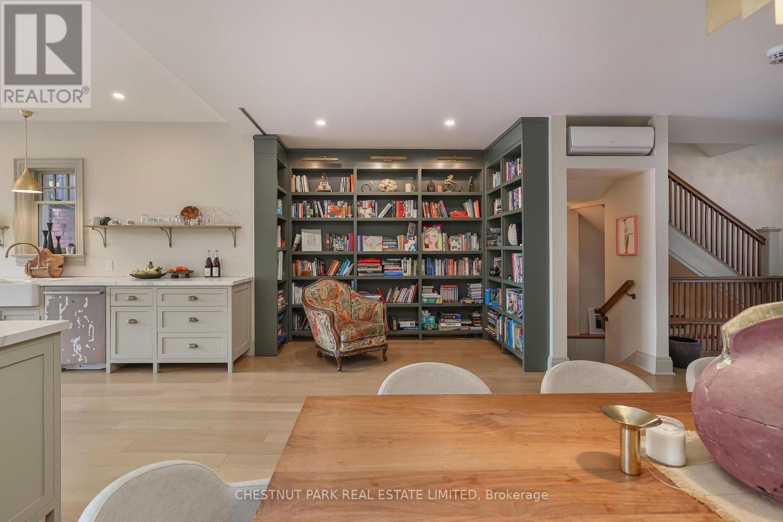 15 MCMASTER AVENUE Image 5