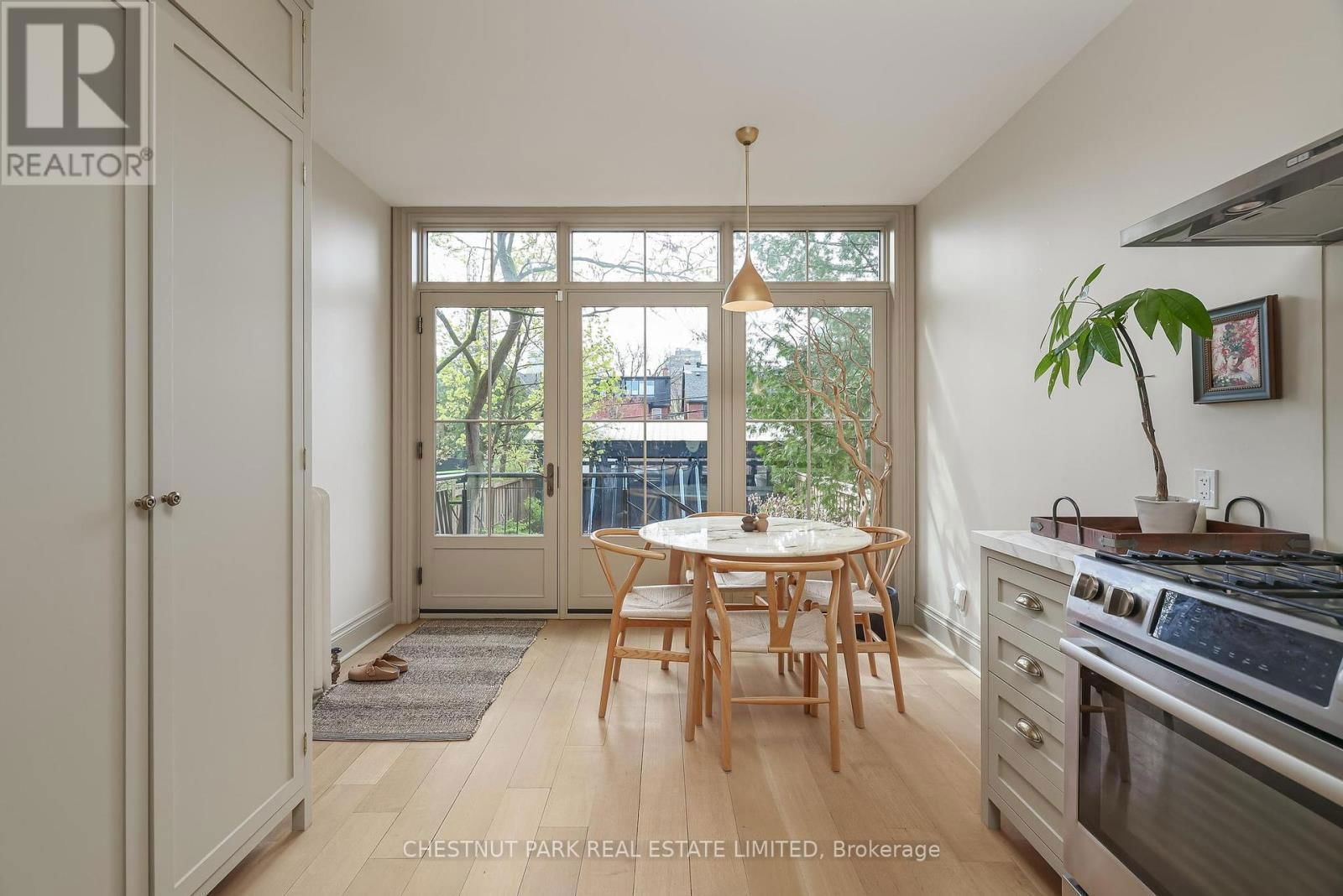 15 MCMASTER AVENUE Image 9