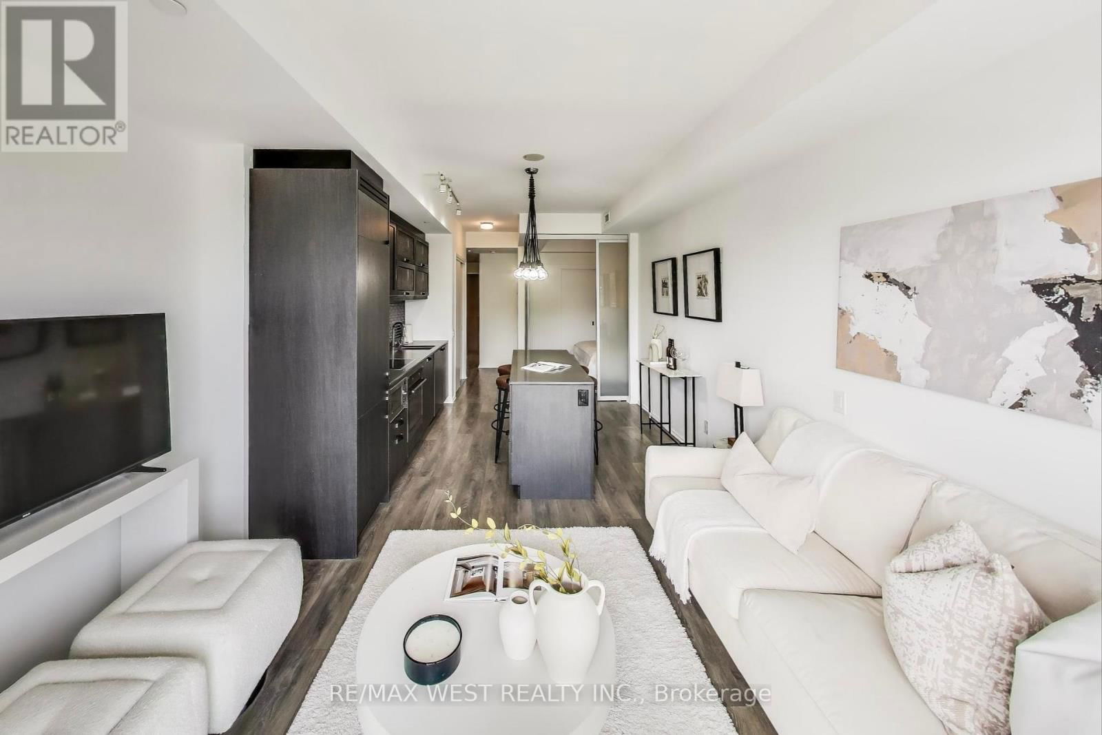 307 - 783 BATHURST STREET Image 6