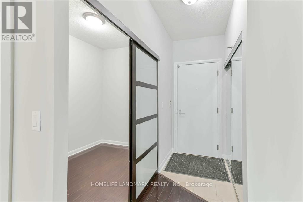 1238 - 111 ELIZABETH STREET Image 6