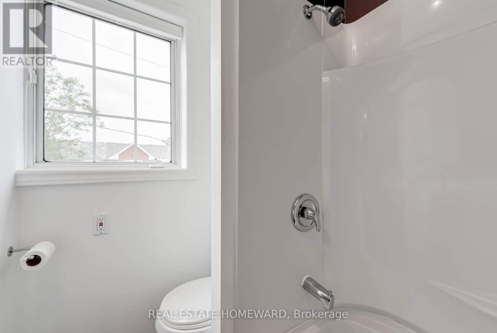 Upper - 559 DELAWARE AVENUE NORTH Image 18