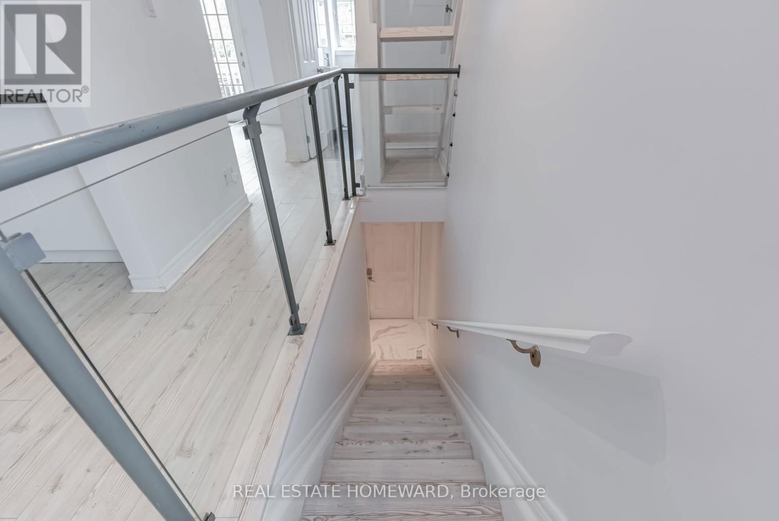 Upper - 559 DELAWARE AVENUE NORTH Image 6