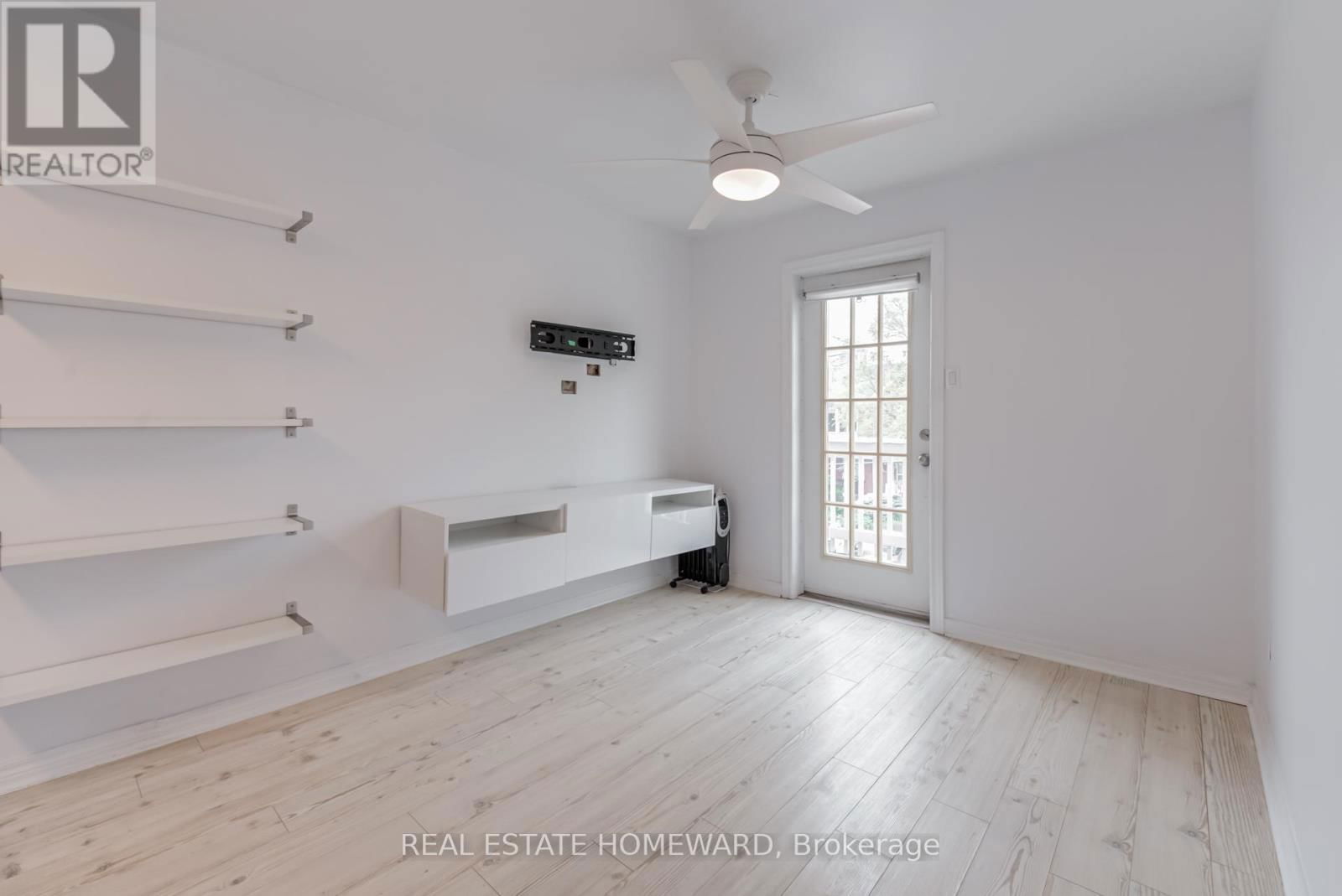 Upper - 559 DELAWARE AVENUE NORTH Image 7