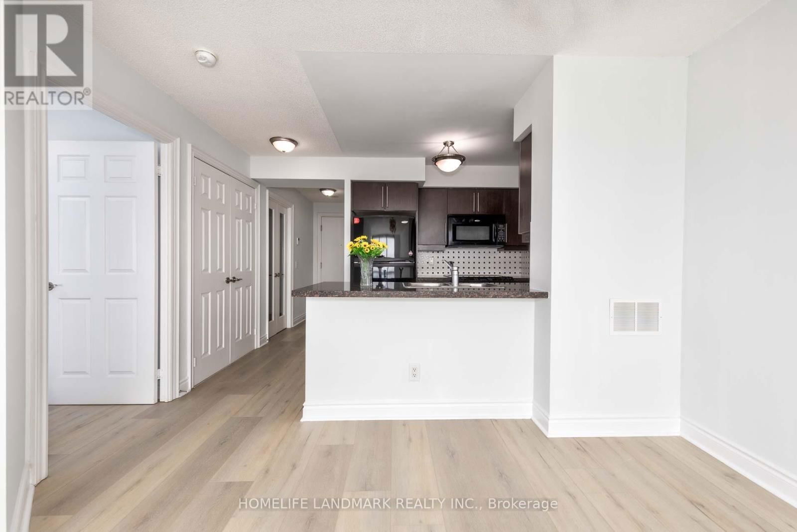 2316 - 25 GREENVIEW AVENUE Image 10