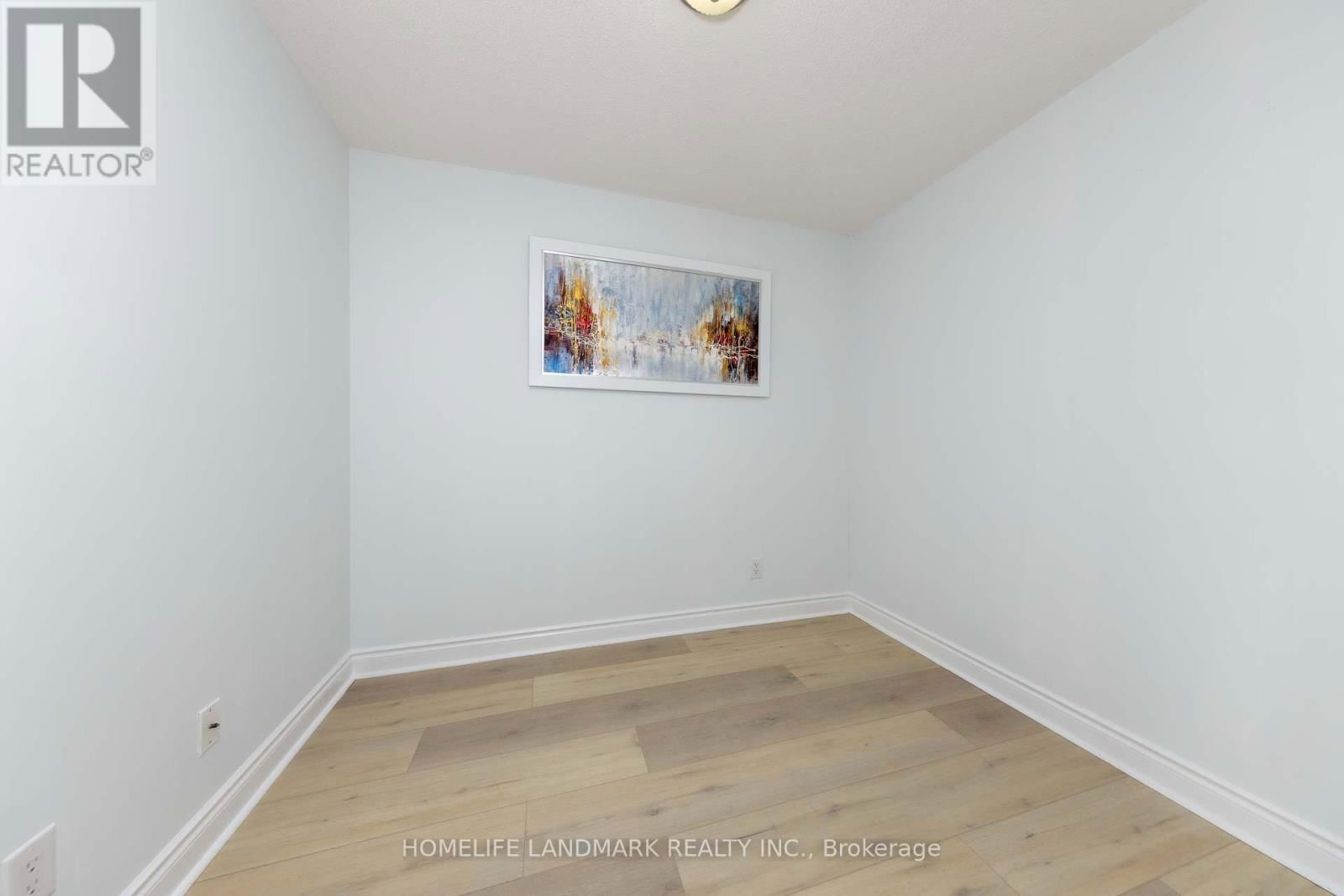 2316 - 25 GREENVIEW AVENUE Image 18