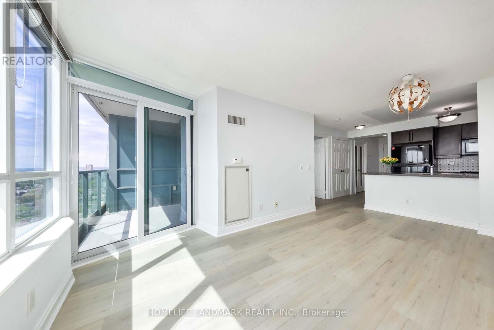 2316 - 25 GREENVIEW AVENUE Image 8