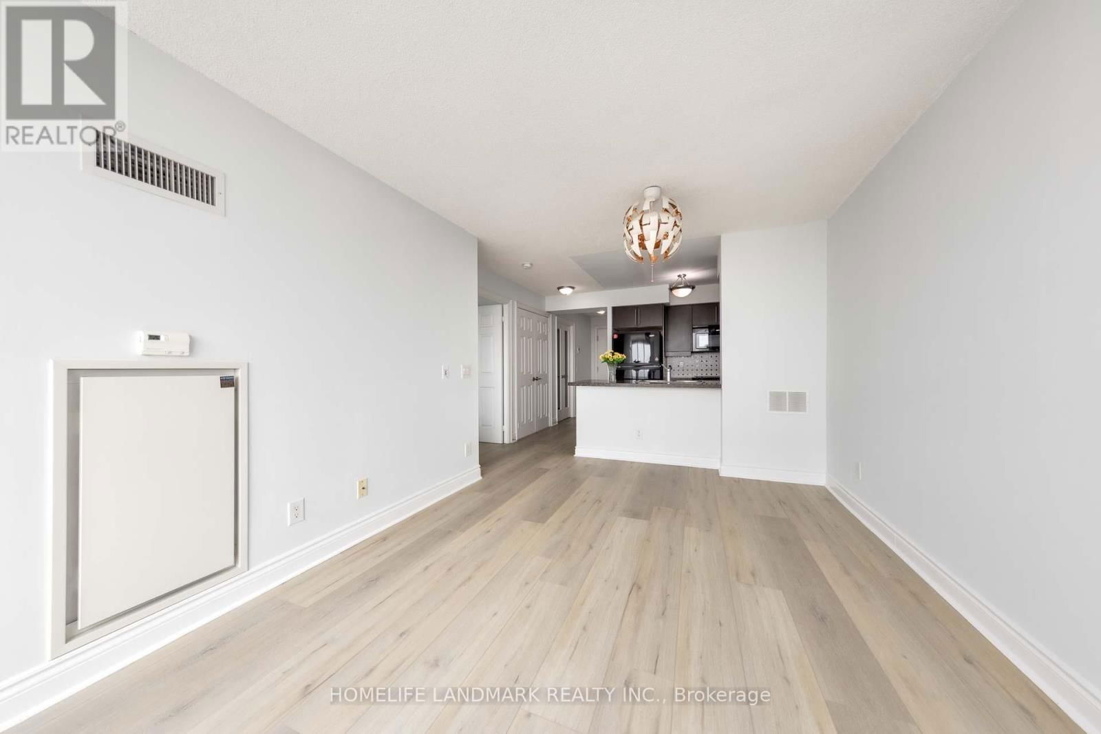 2316 - 25 GREENVIEW AVENUE Image 9