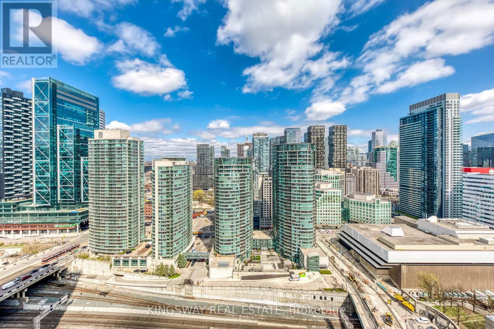 3511 - 81 NAVY WHARF COURT Image 28
