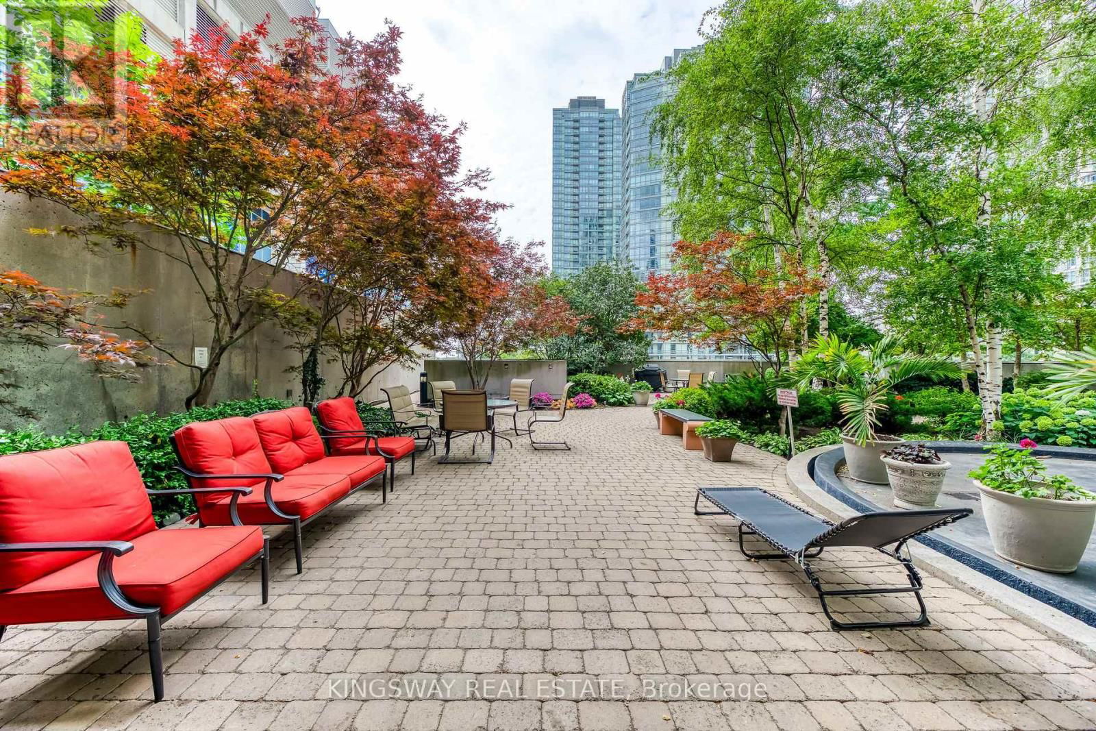 3511 - 81 NAVY WHARF COURT Image 33