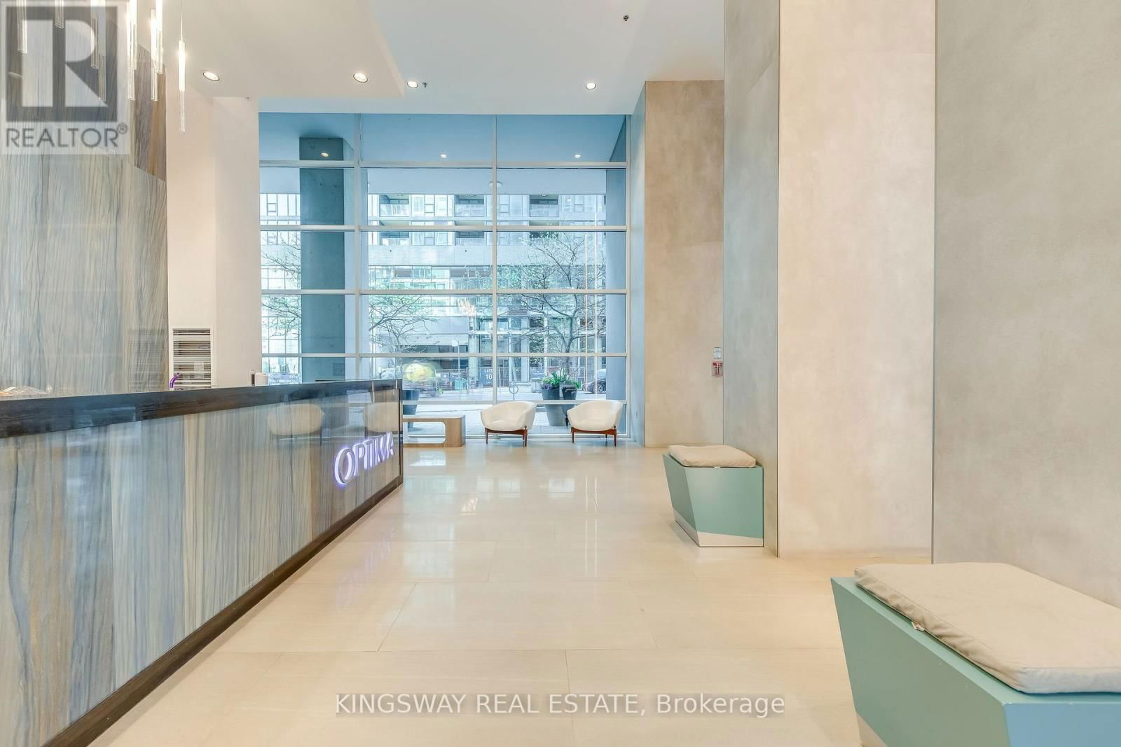 3511 - 81 NAVY WHARF COURT Image 4