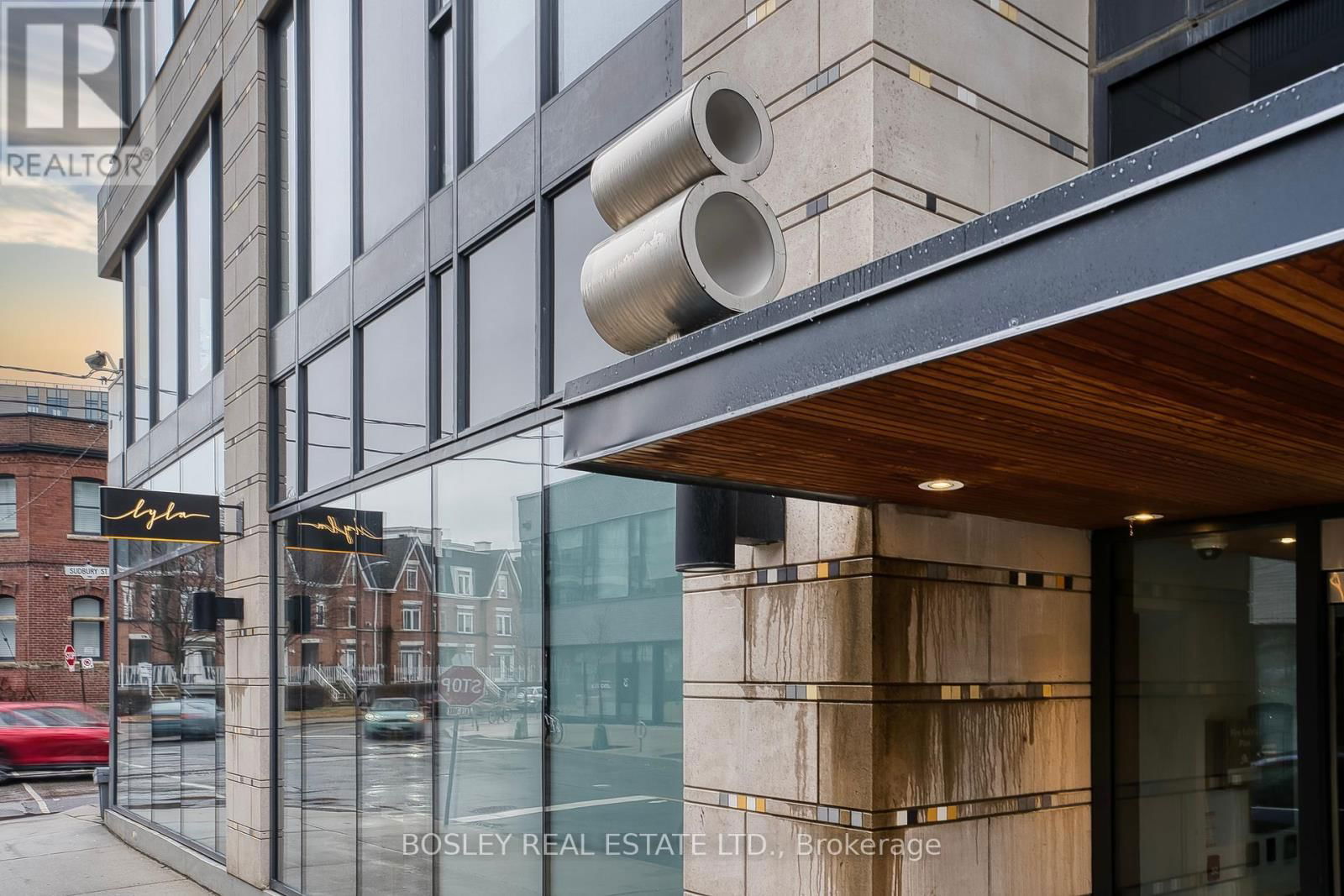 613 - 8 DOVERCOURT ROAD Image 2