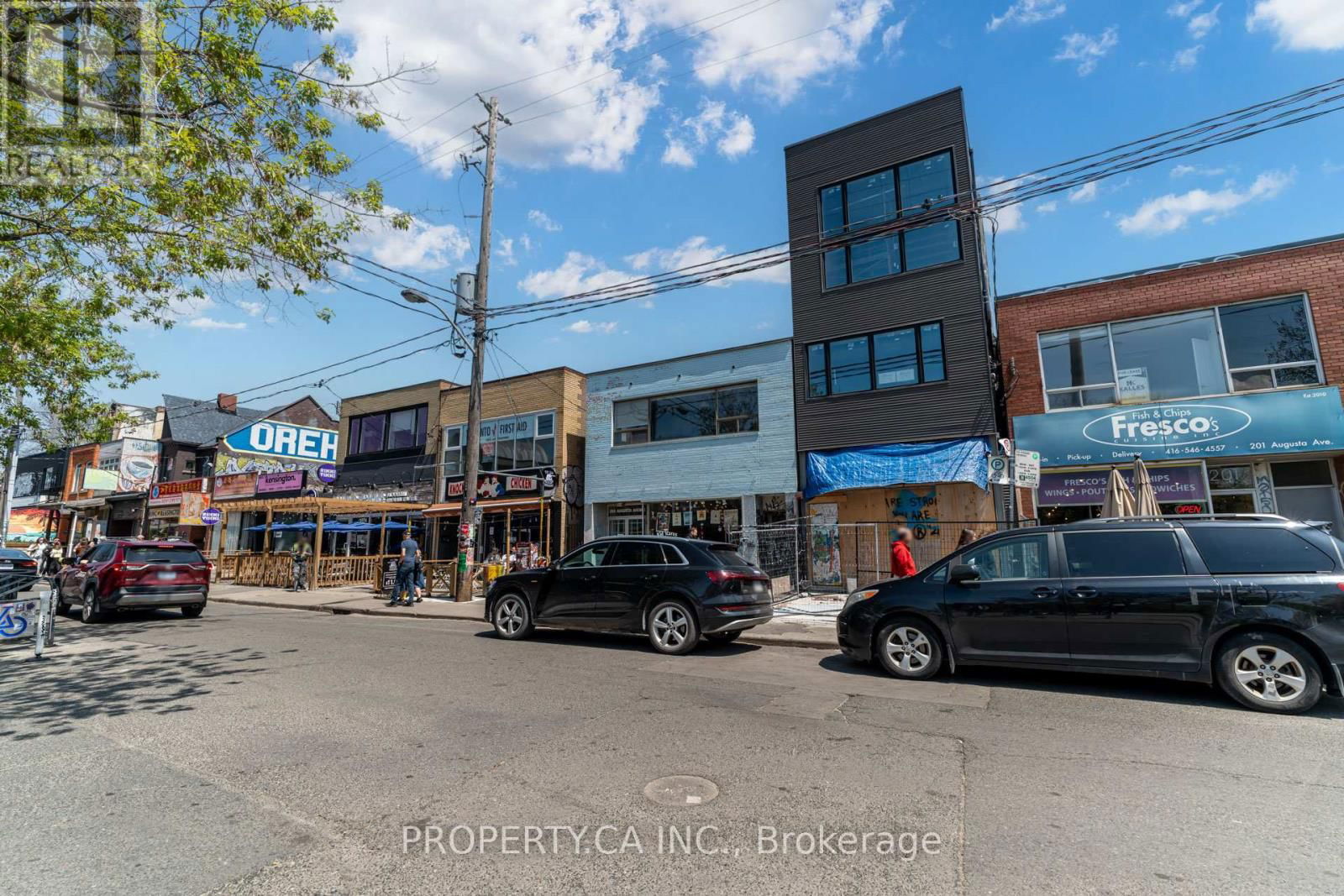 Upper - 205 AUGUSTA AVENUE Image 29