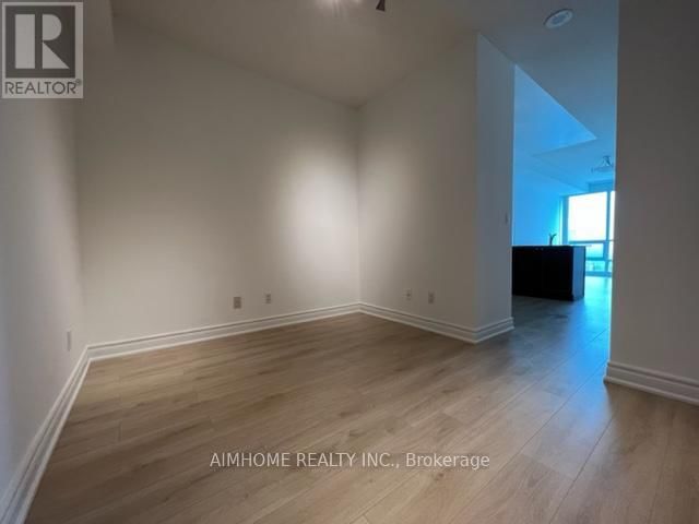 3804 - 761 BAY STREET Image 11