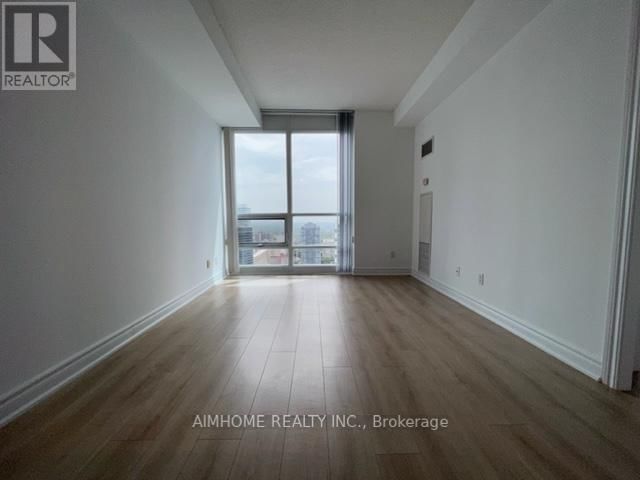 3804 - 761 BAY STREET Image 5