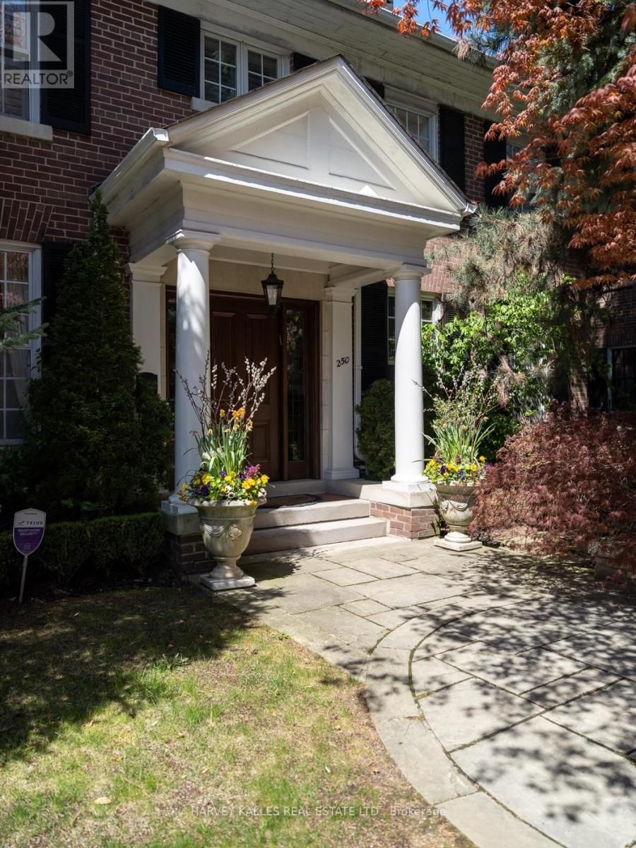 250 WARREN ROAD Image 37