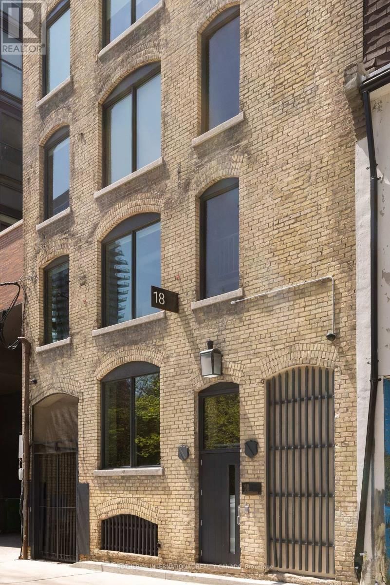 18 GLOUCESTER LANE Image 2
