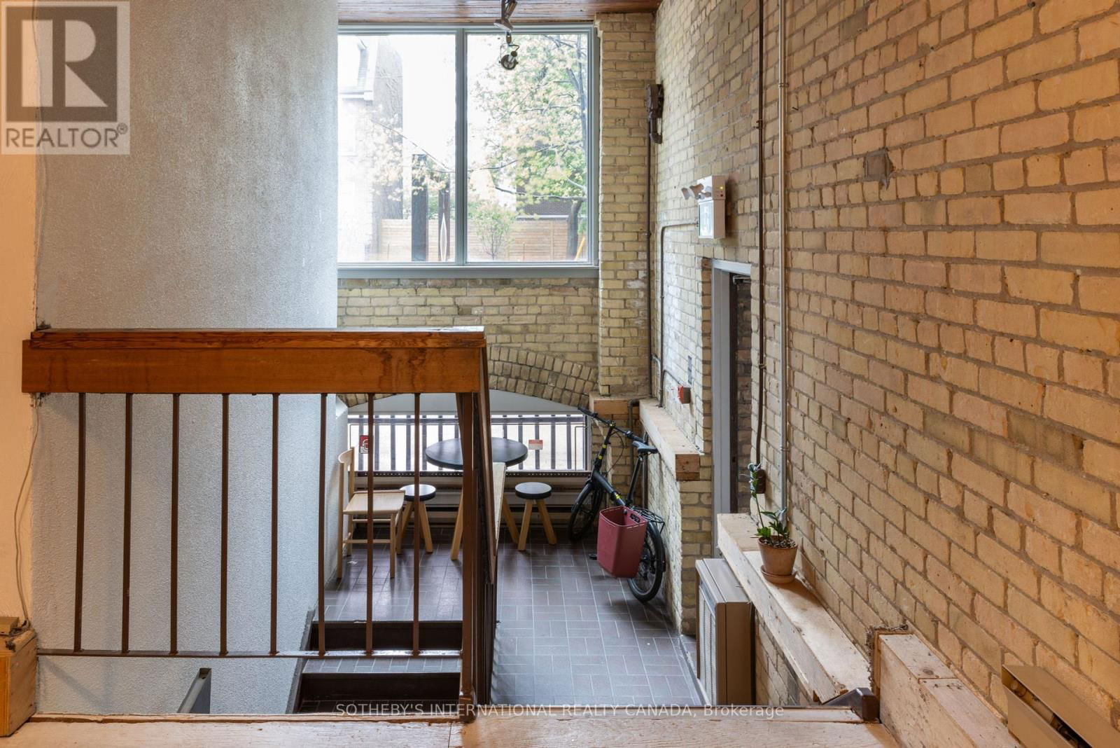 18 GLOUCESTER LANE Image 47