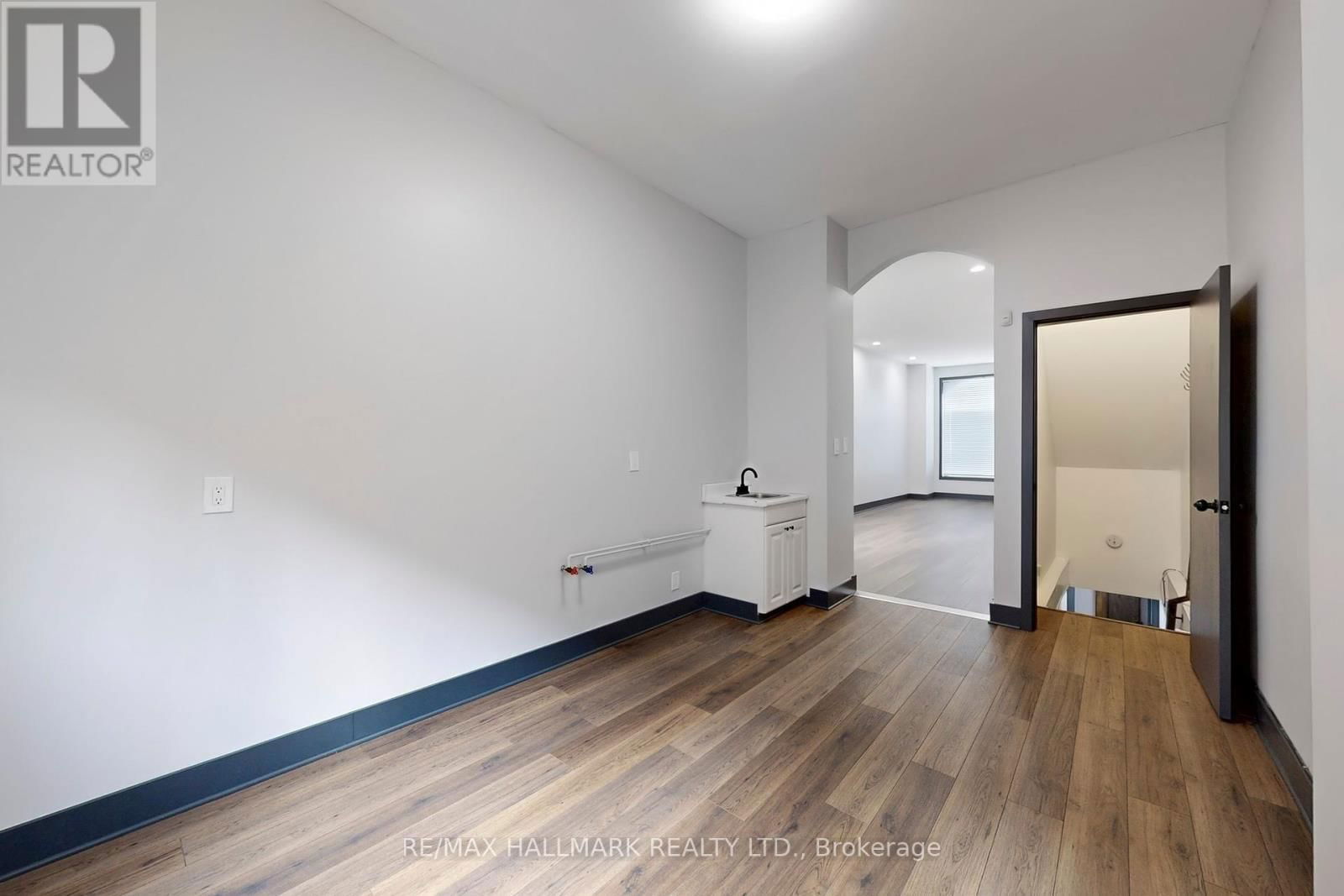 148 PARLIAMENT STREET Image 12