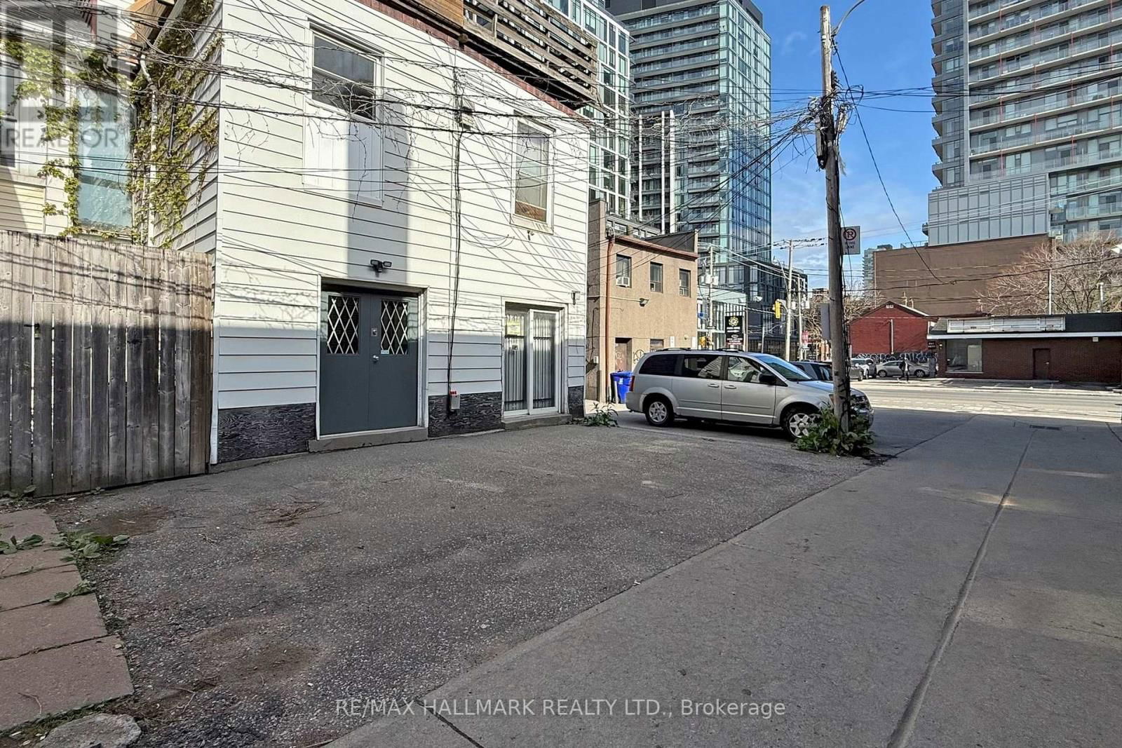 148 PARLIAMENT STREET Image 45