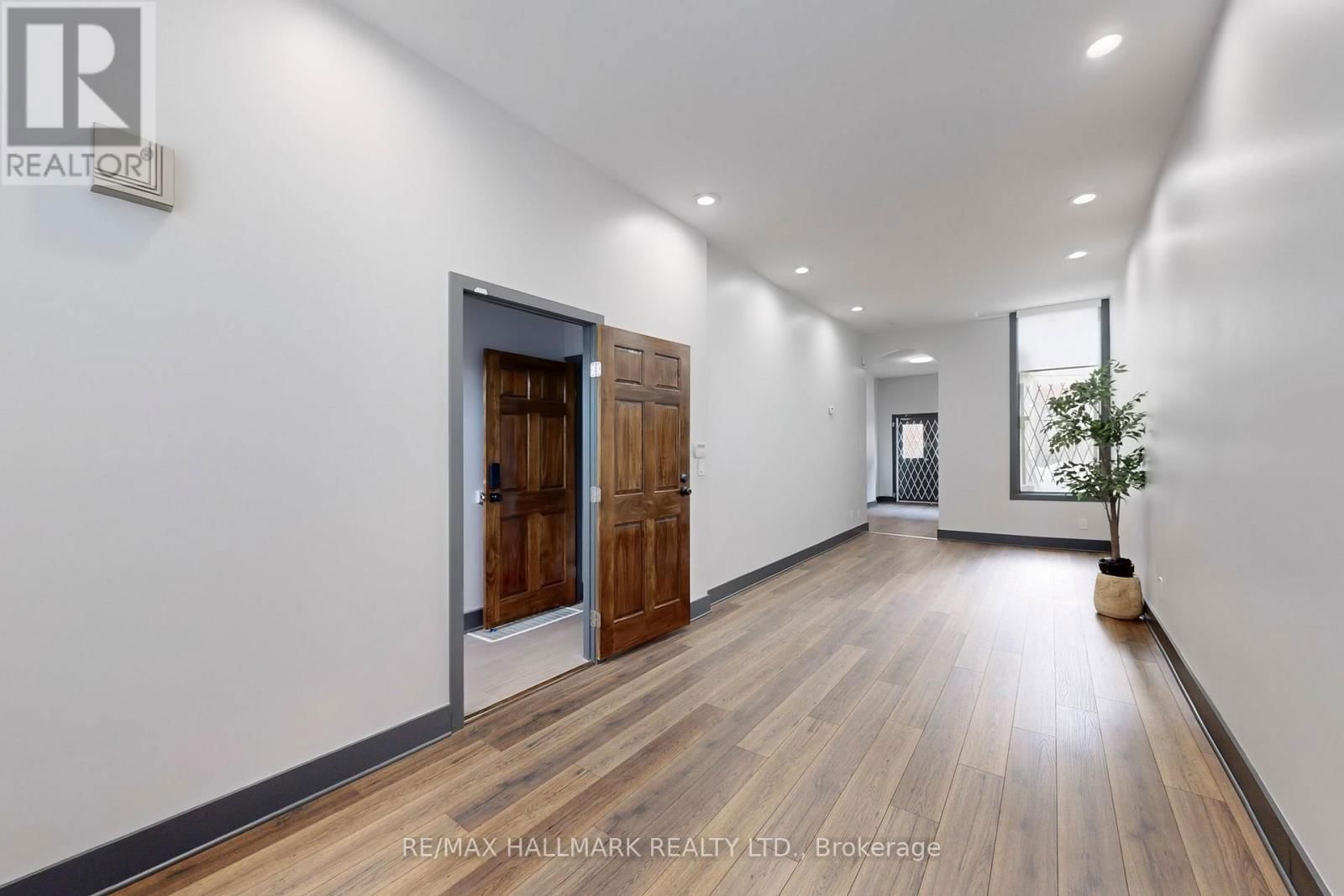 148 PARLIAMENT STREET Image 8