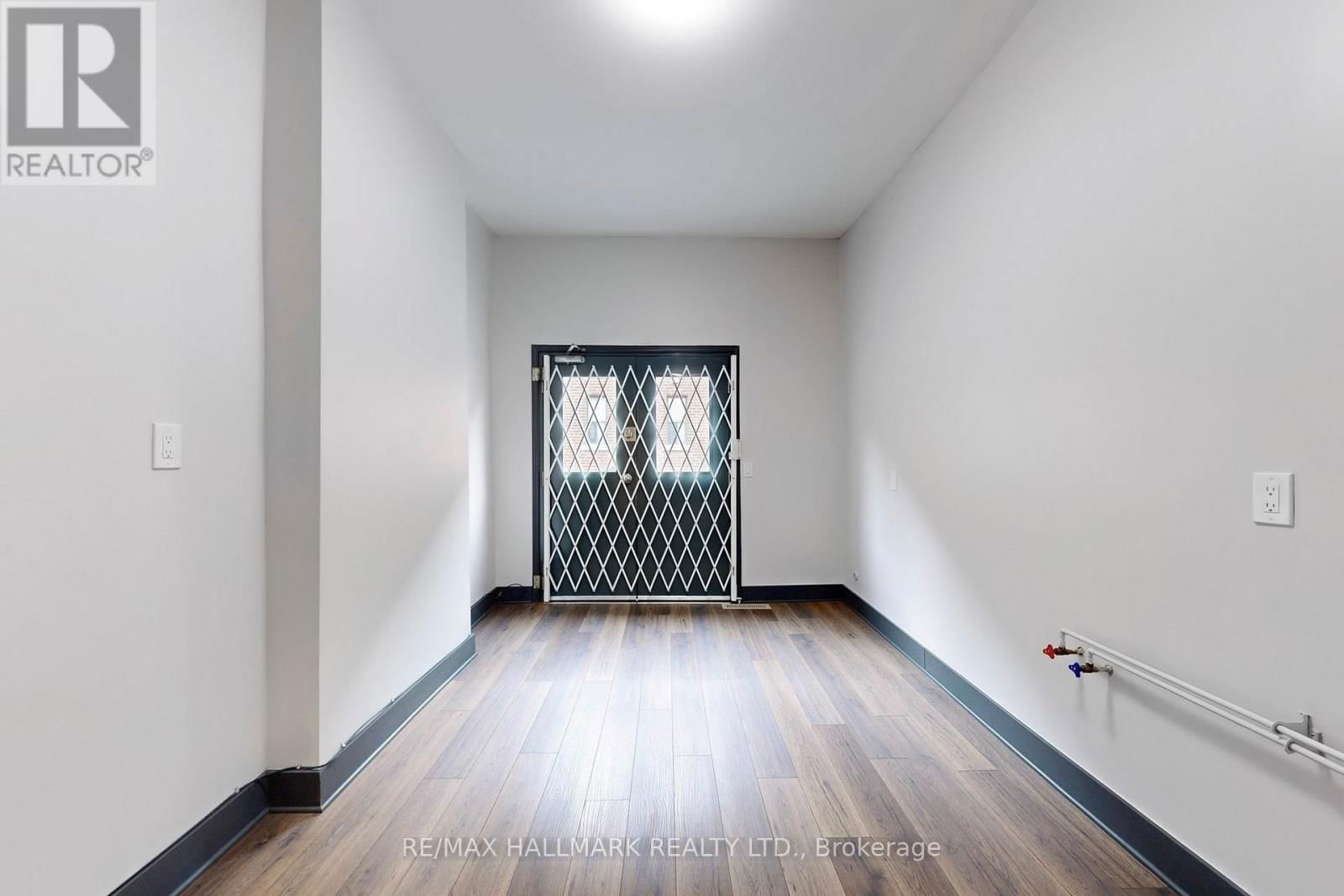 148 PARLIAMENT STREET Image 9