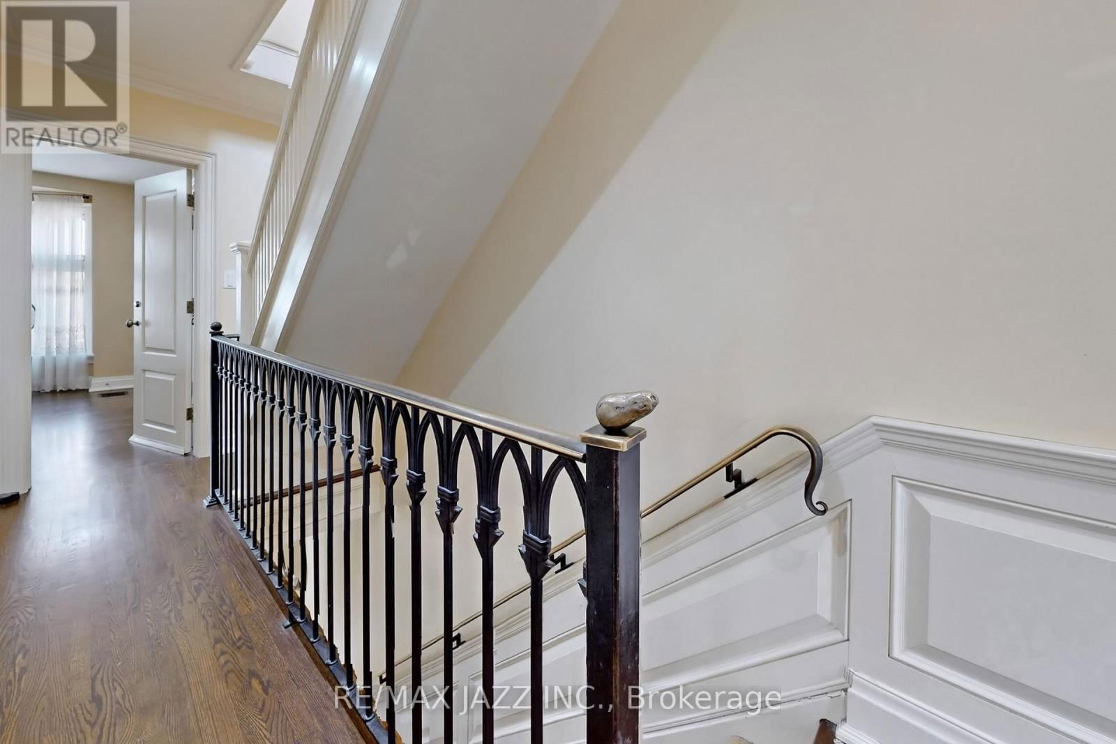 36 CLINTON STREET Image 11
