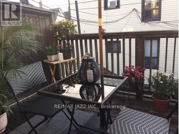 36 CLINTON STREET Image 16