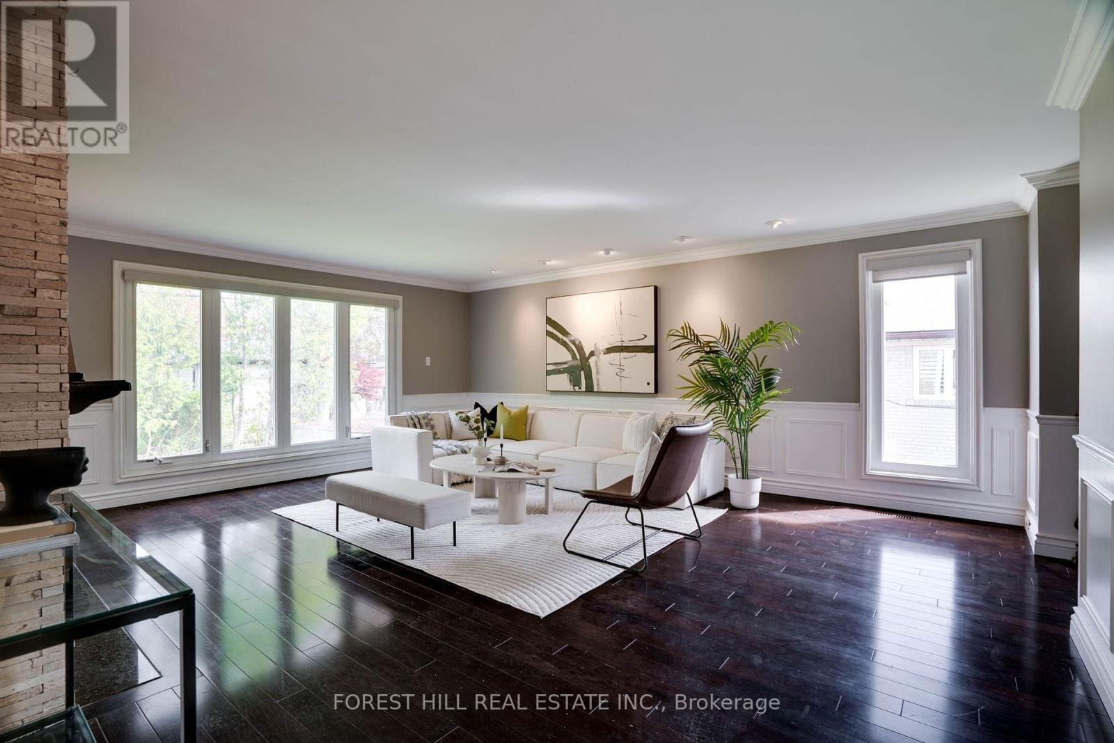 244 WATERLOO AVENUE Image 16