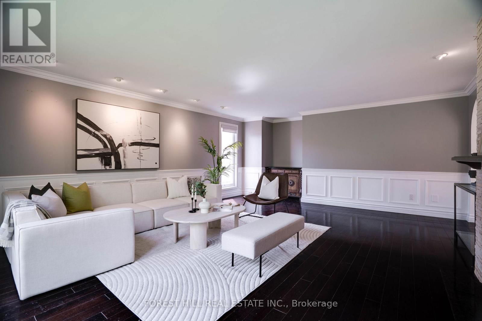 244 WATERLOO AVENUE Image 17