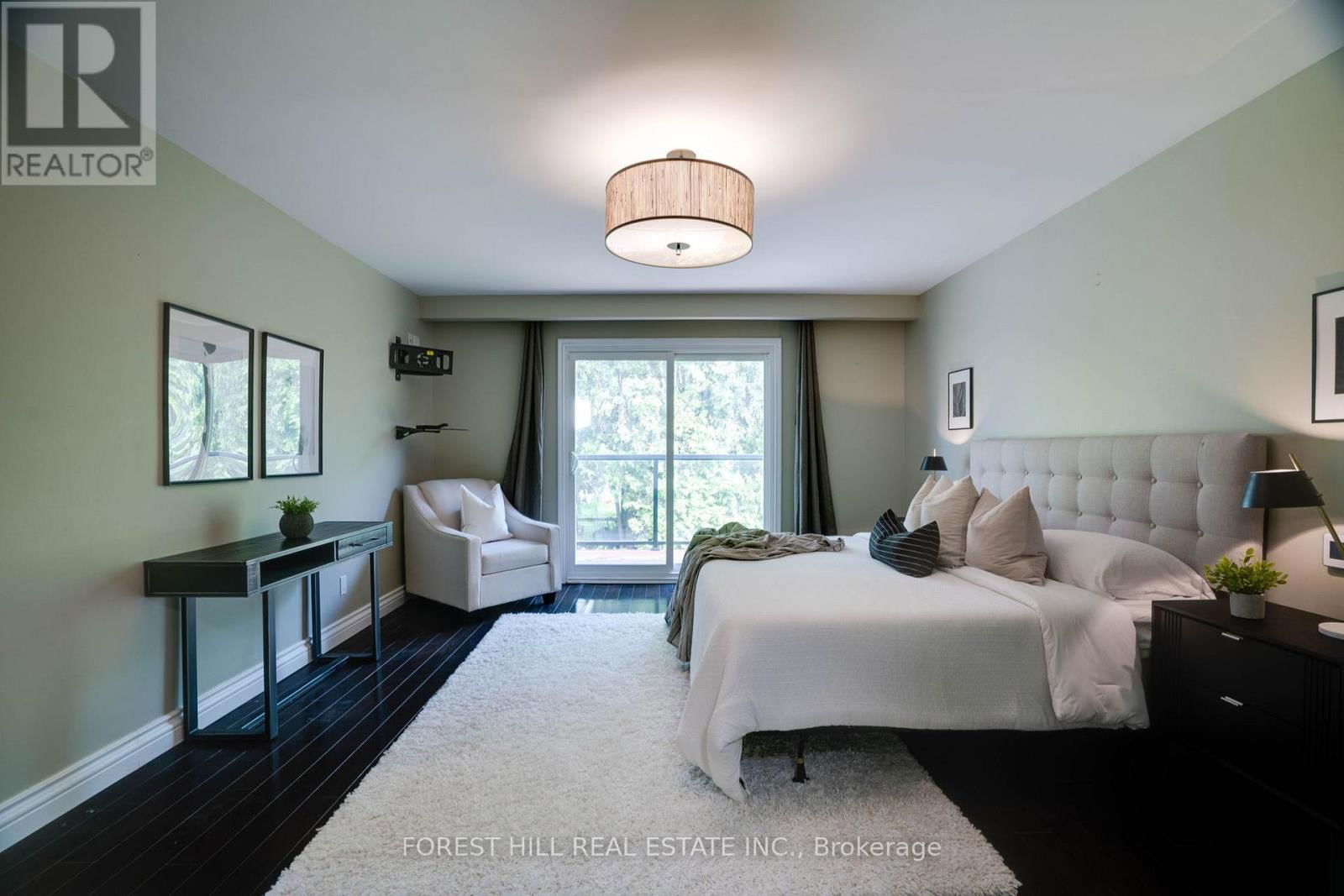 244 WATERLOO AVENUE Image 18