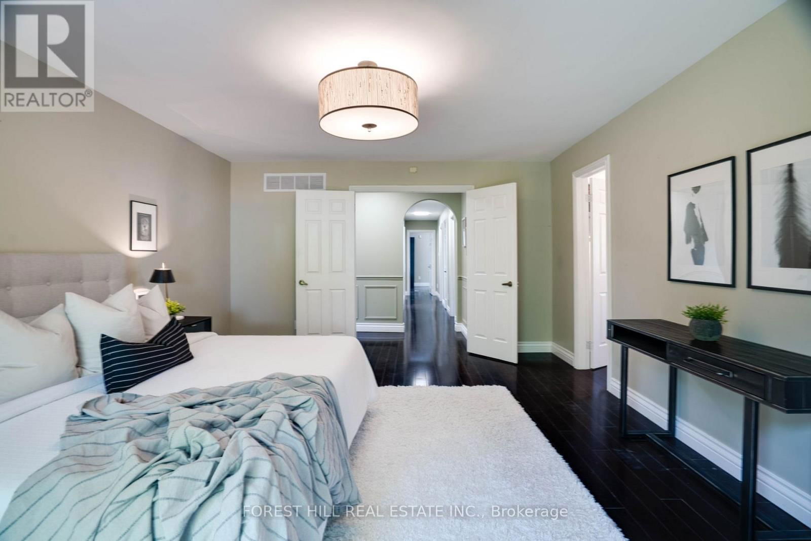 244 WATERLOO AVENUE Image 19