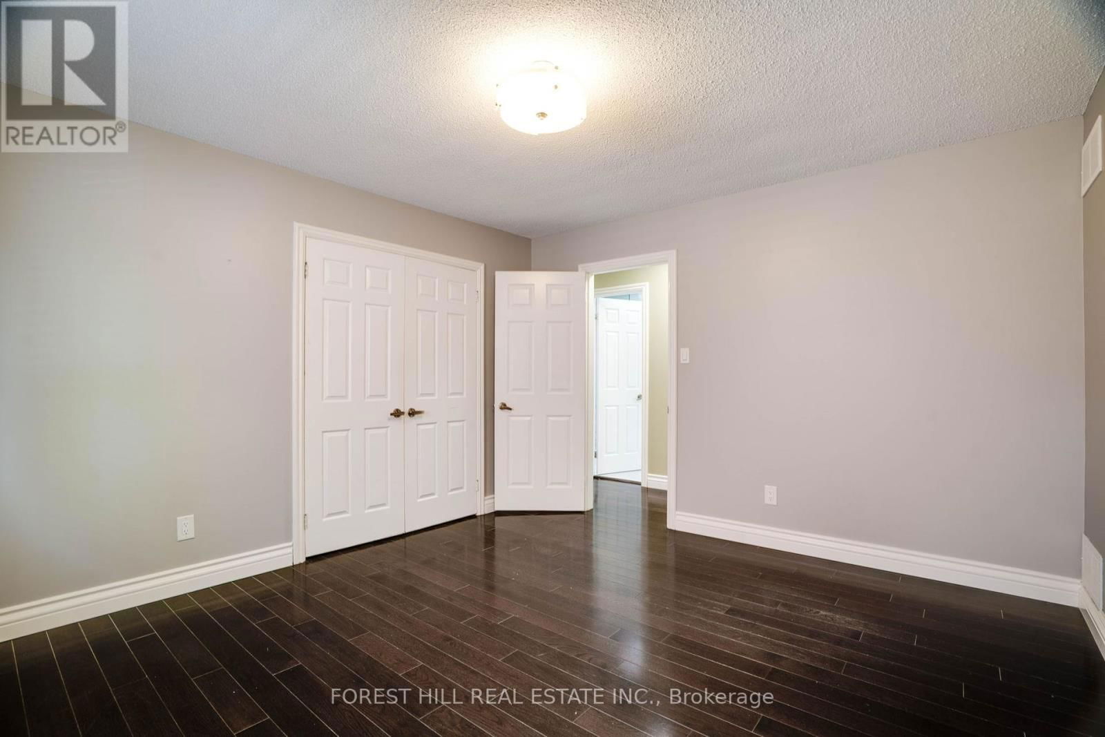 244 WATERLOO AVENUE Image 27
