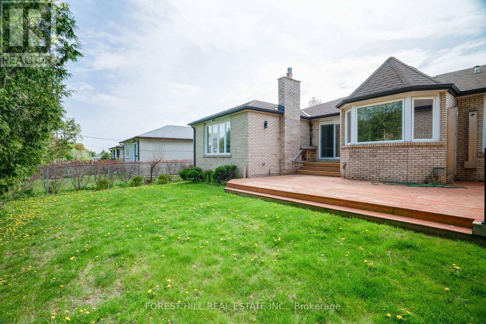 244 WATERLOO AVENUE Image 36