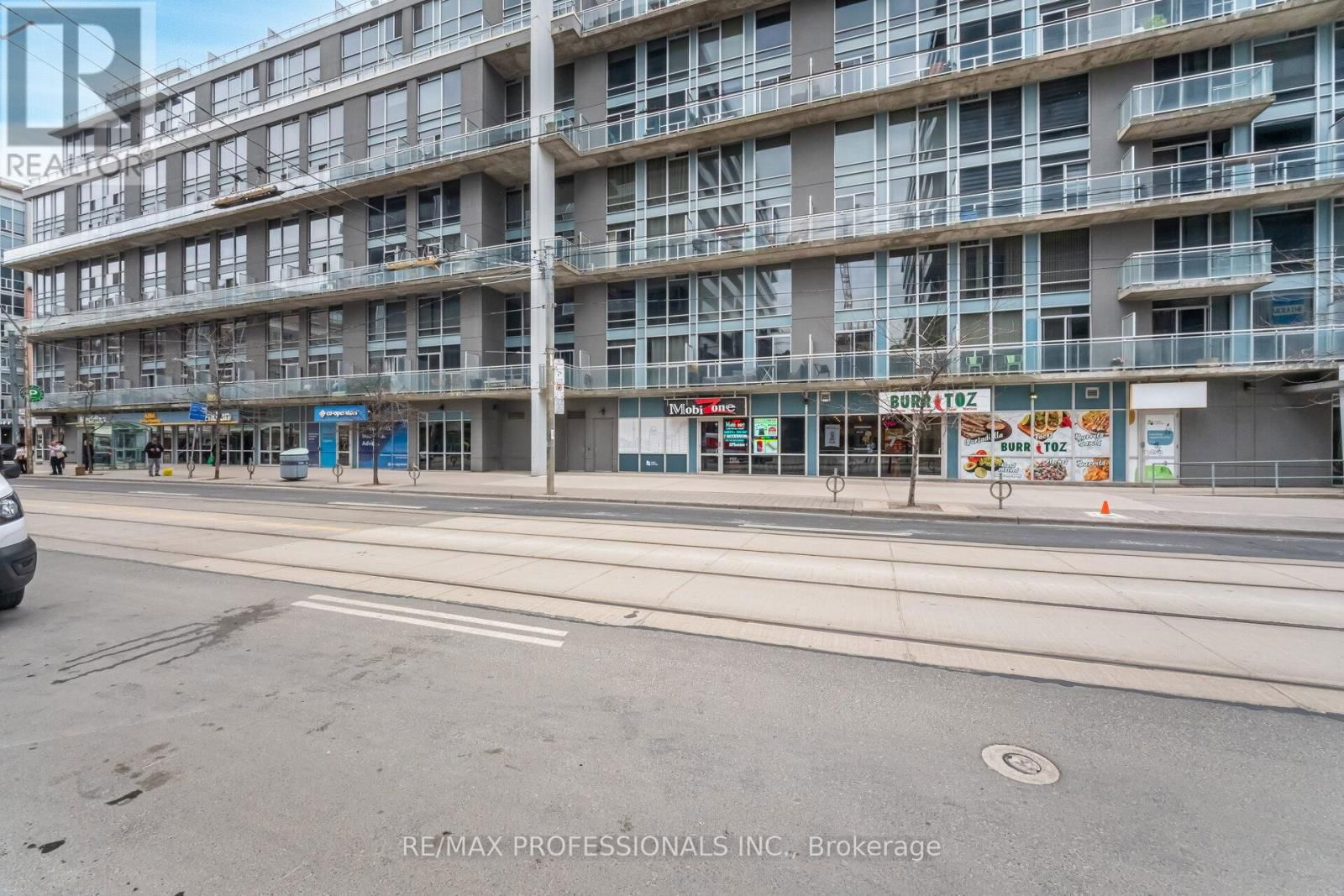 103 - 1030 KING STREET Image 45