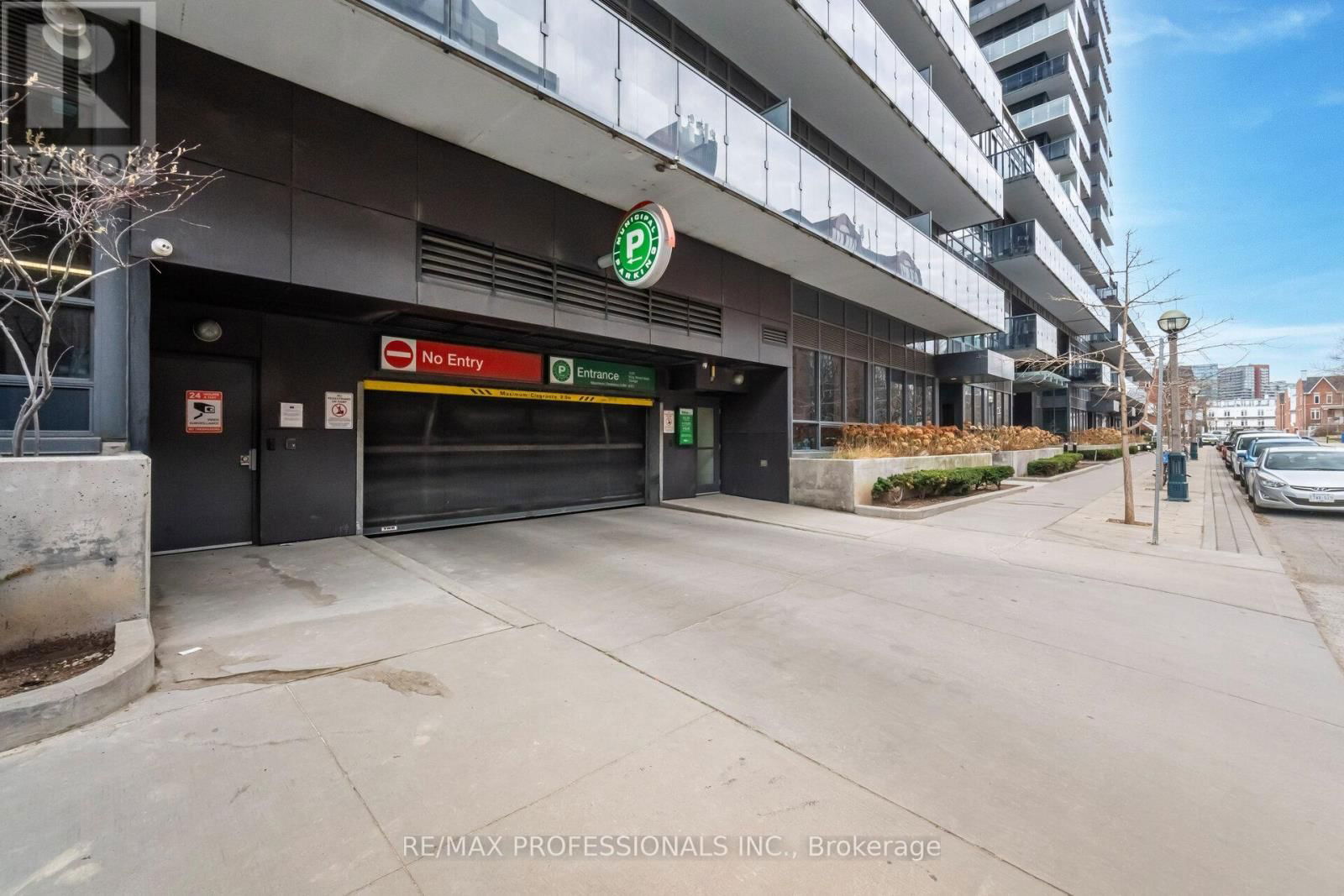 103 - 1030 KING STREET Image 48