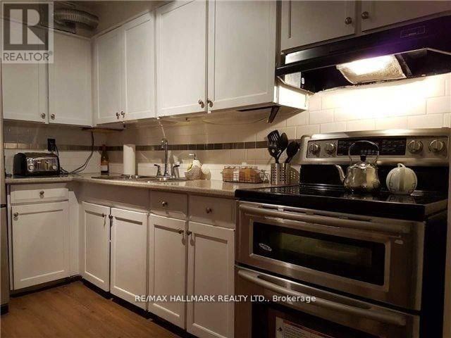 309 - 20 FOREST MANOR ROAD Image 8