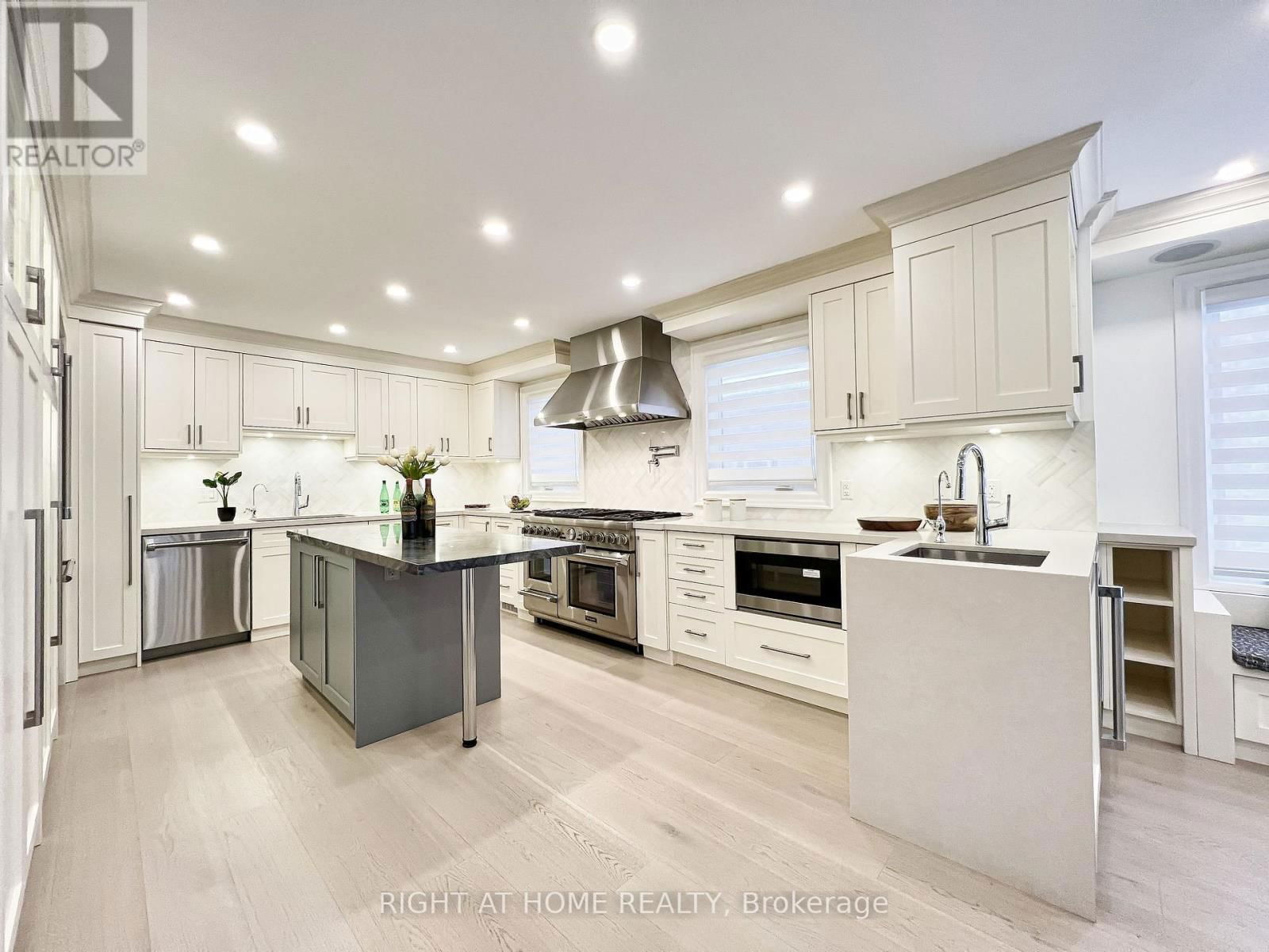 152 HOLMES AVENUE Image 11