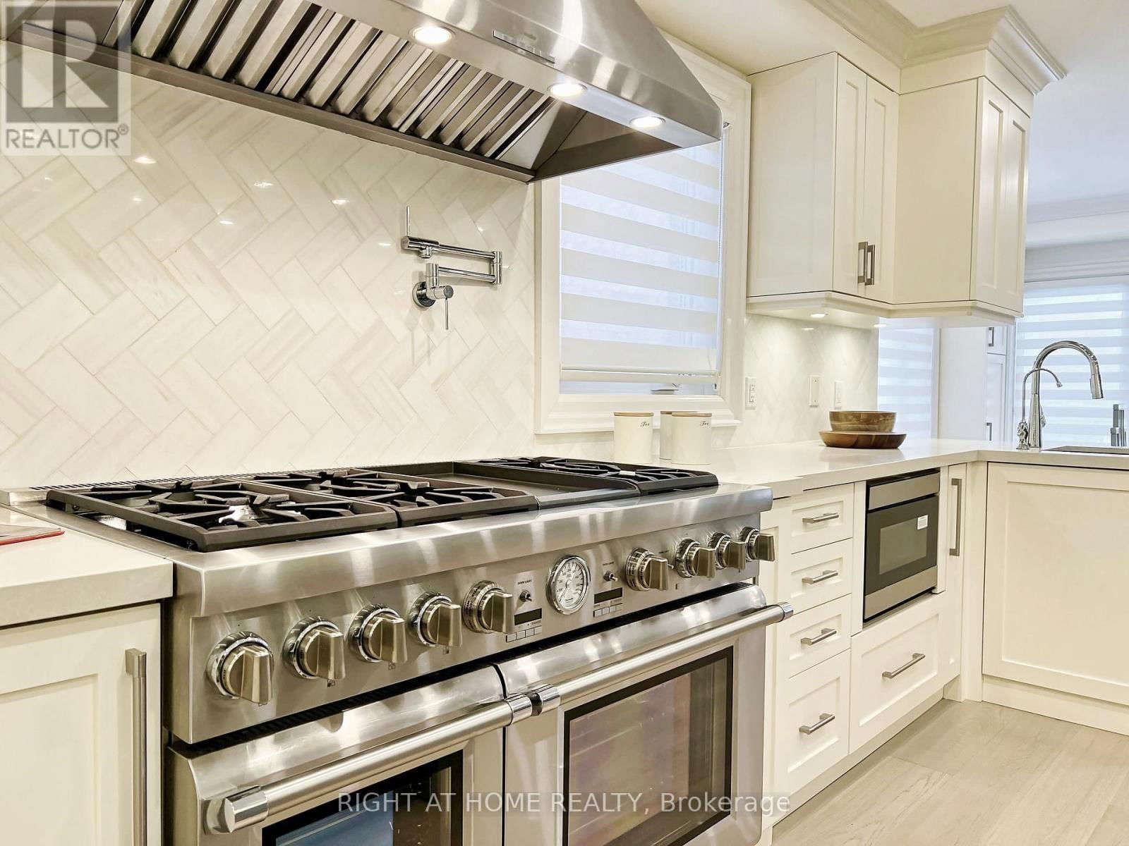 152 HOLMES AVENUE Image 12