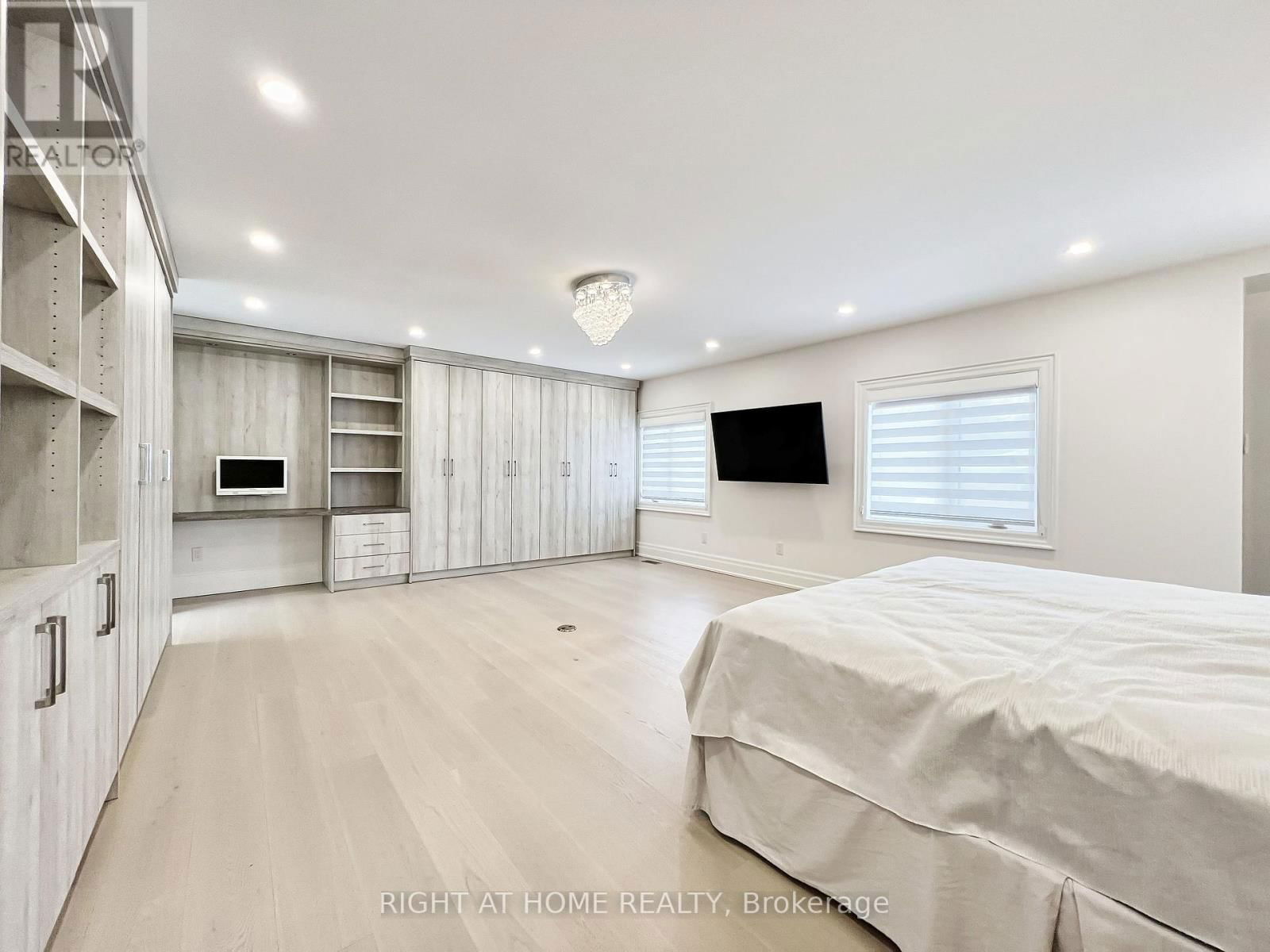 152 HOLMES AVENUE Image 18