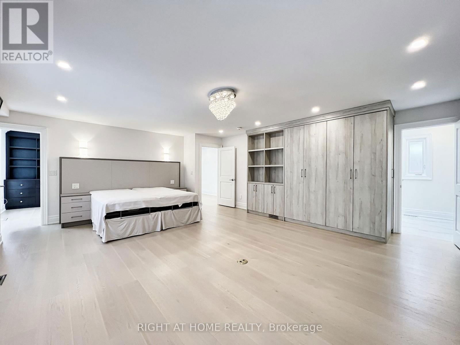152 HOLMES AVENUE Image 19