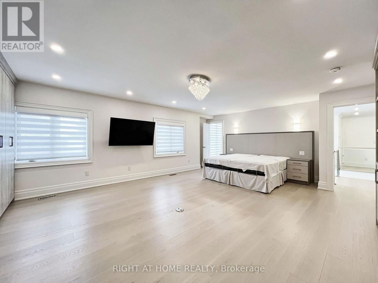 152 HOLMES AVENUE Image 20